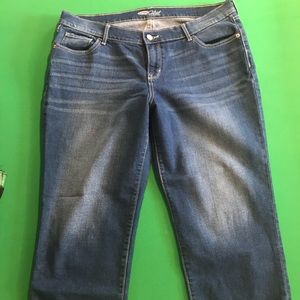 🌟JEANS 🌟. Crop pants